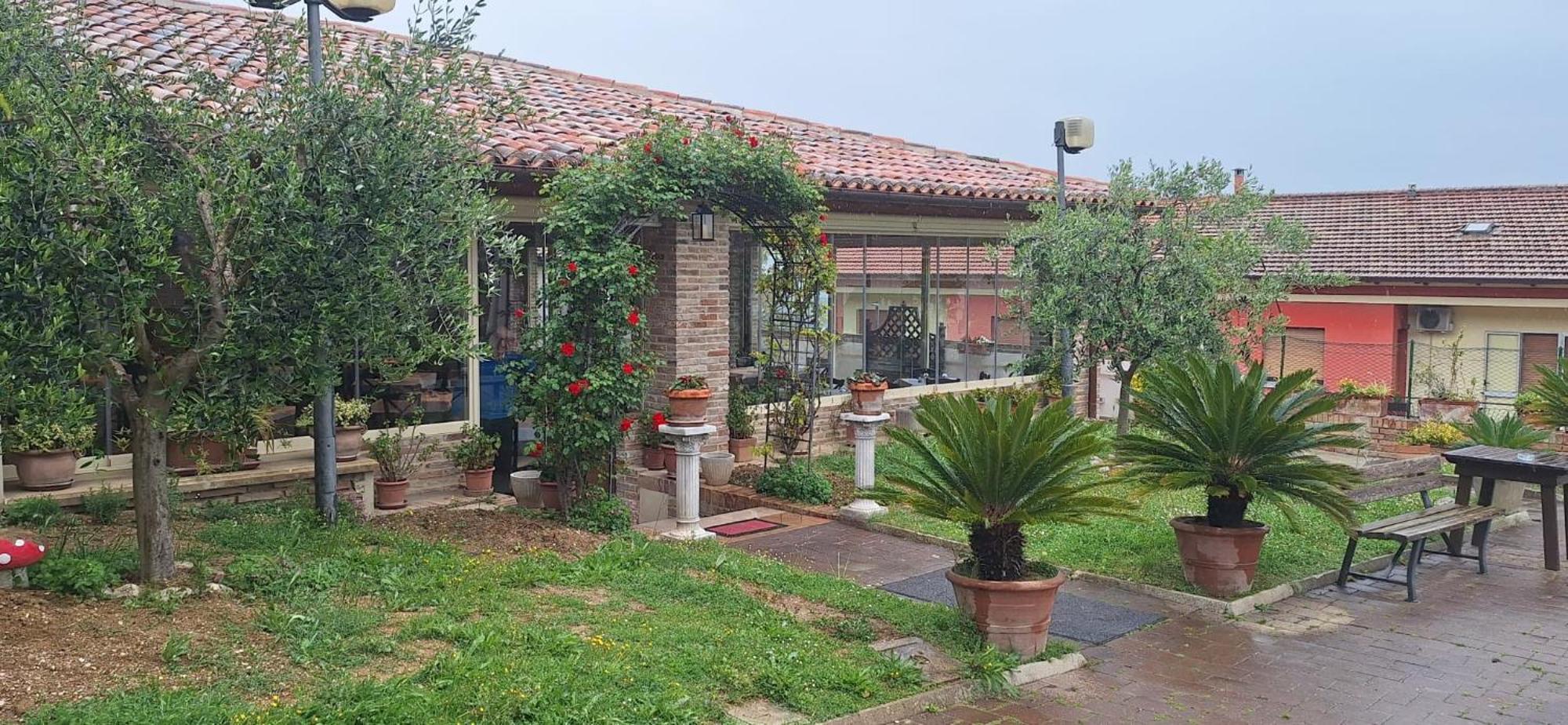 Orciano di Pesaro Il Castagno酒店 外观 照片